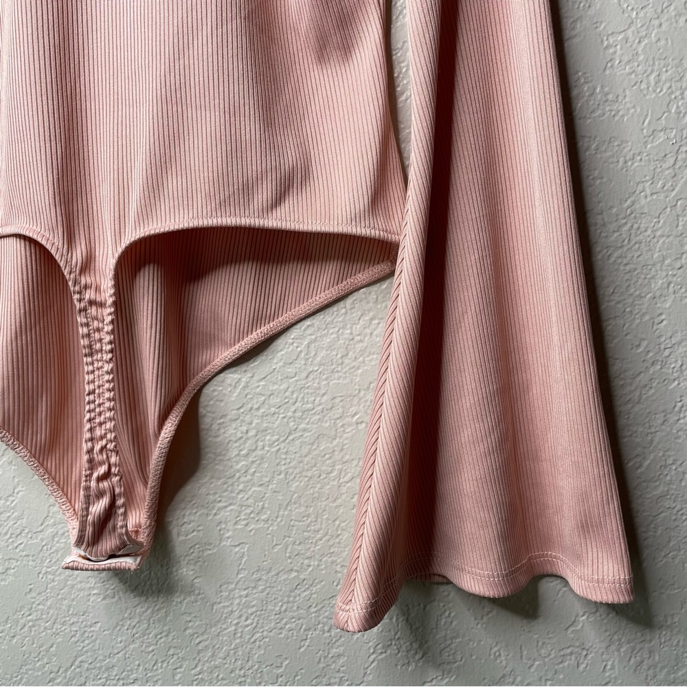 Intimately Free People Rose Charli Ribbed Flare Sleeve Bodysuit Plunge V-neck - Picture 10 of 15